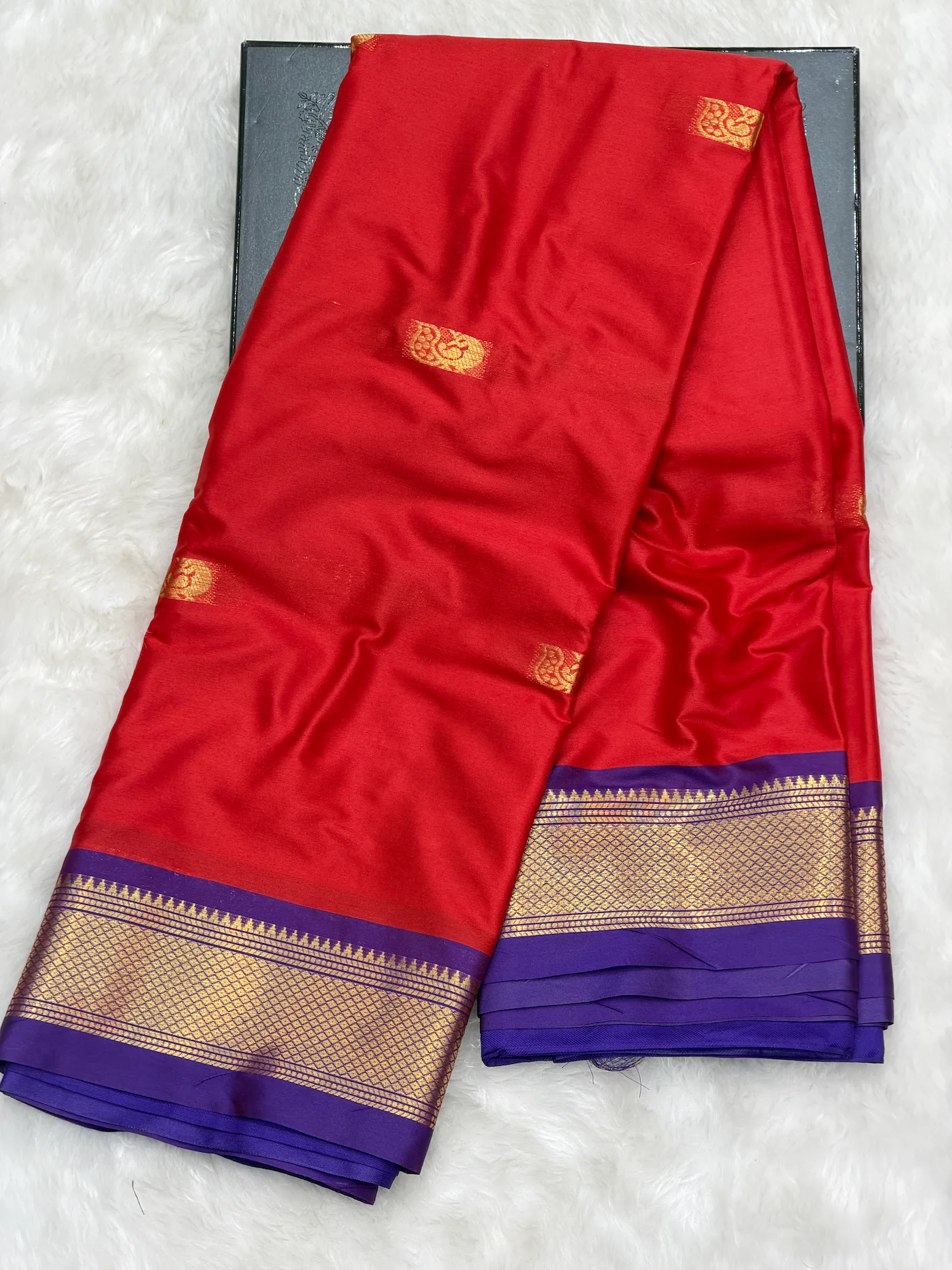 Sico Paithani  Red F01