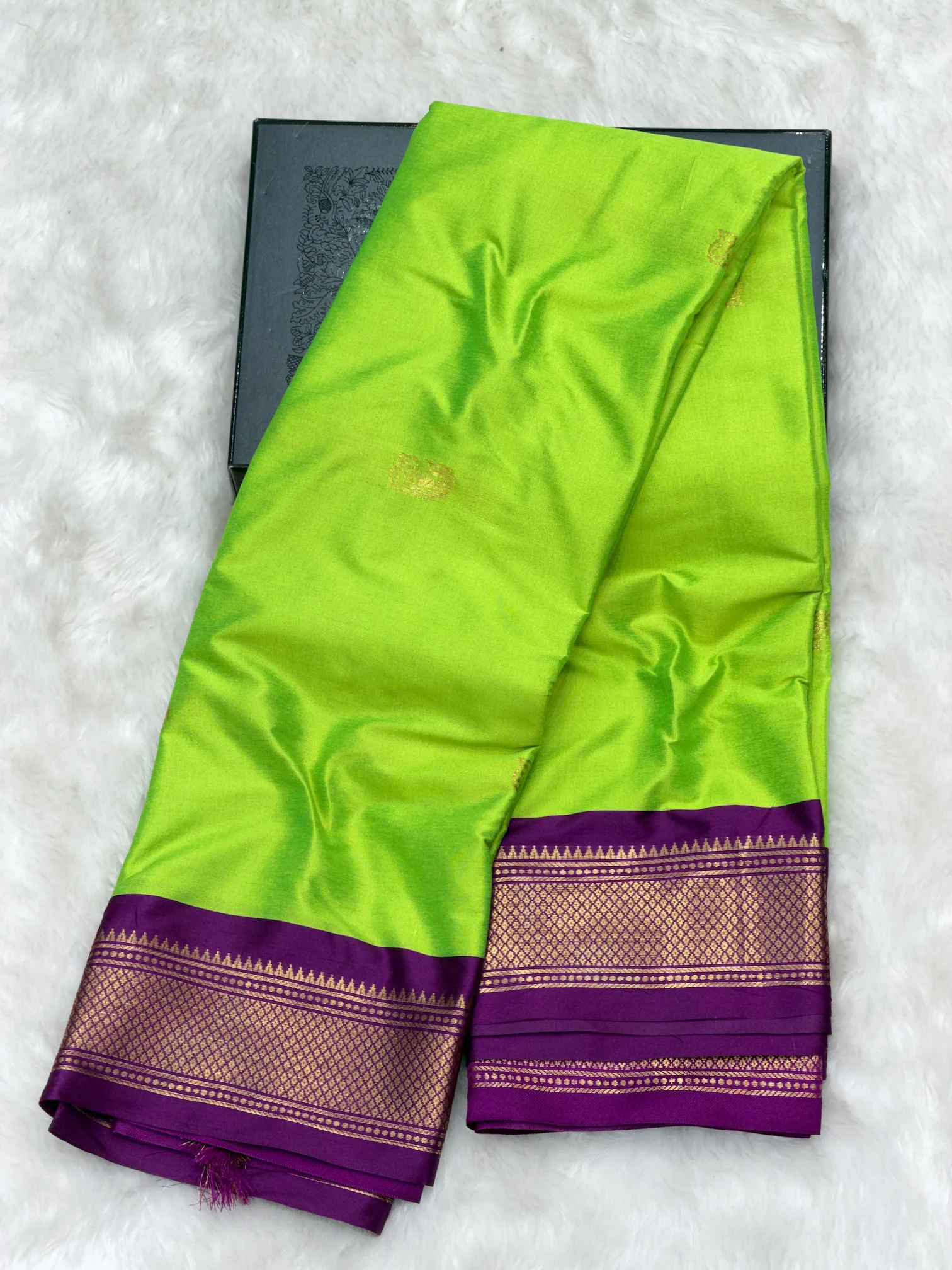 Sico Paithani Parrot With Wine Border F01