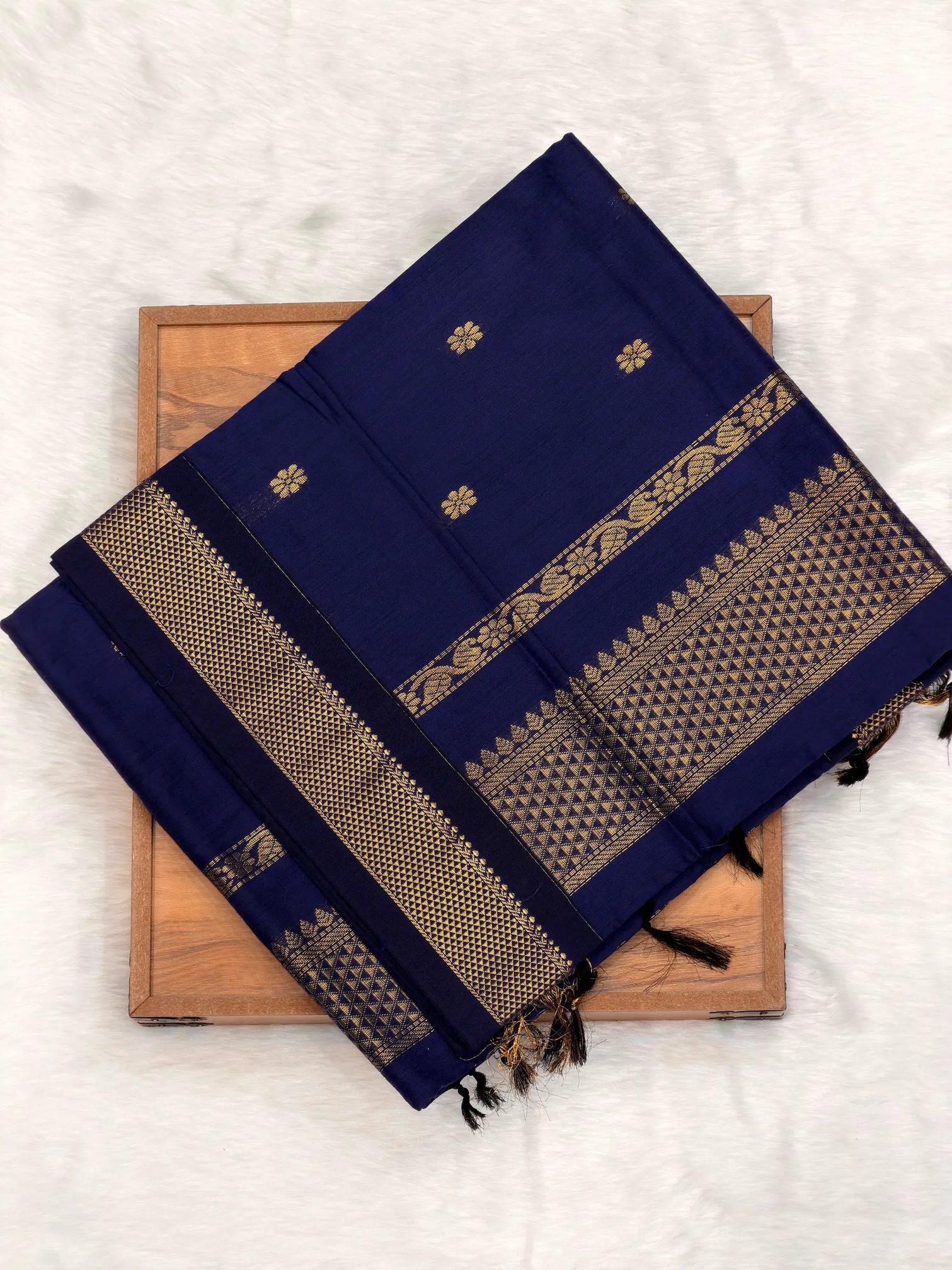 Lata Gadwal Self Jambhala F11