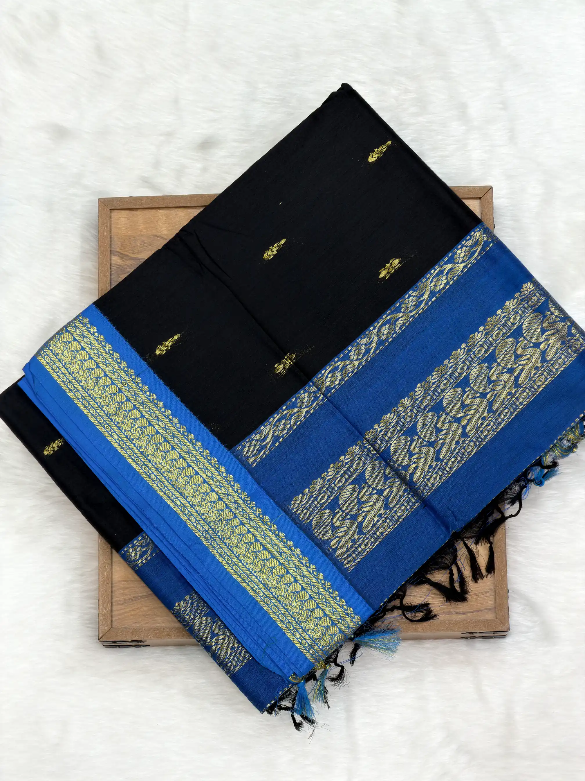 Lata Gadwal Black With Chintamani F11