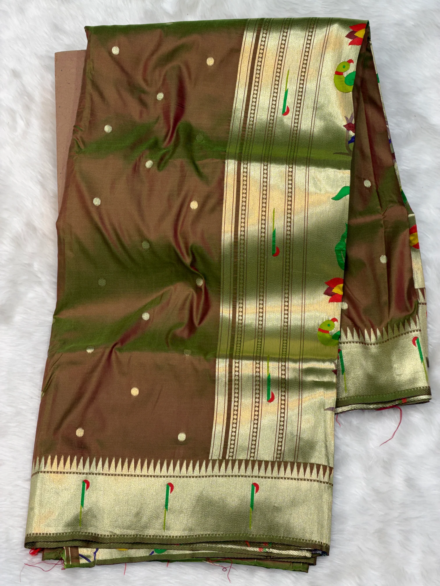 Trending Muniya Chutney Paithani E01-2
