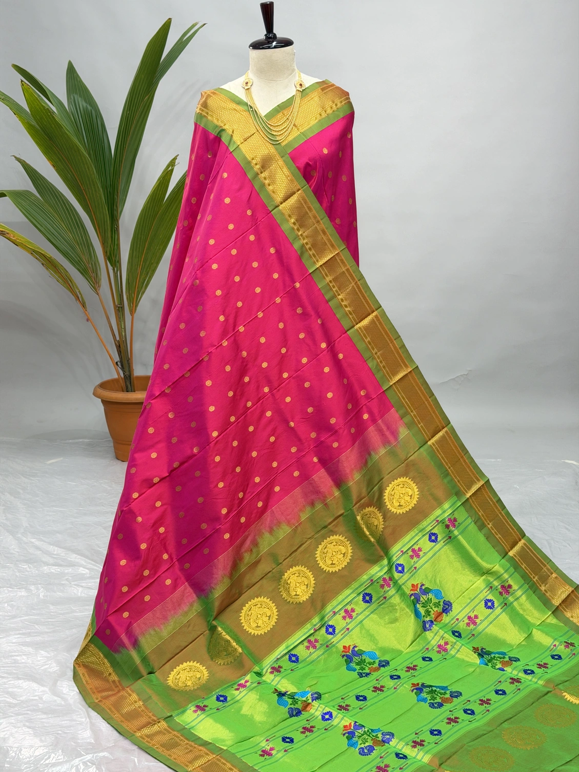 Pure Silk Handloom Kalanjali Paithani Dalimbi Pink H13